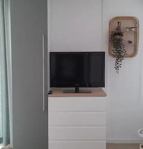 Studio Proche Ocean Dans Residence 3 Etoiles Avec Piscine Et Parking Prive דירה *